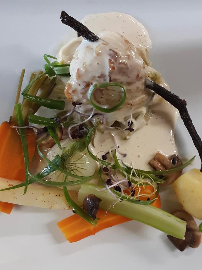 Logis Hotel Restaurant Du Lion D'Argent Et Des Tanneries La Châtre Kültér fotó